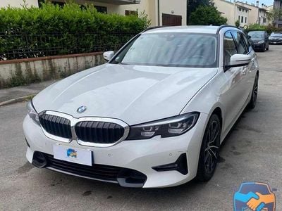Usata BMW 320 Sport Line 190 CV (139 kW) 2021 Bianco Station wagon
