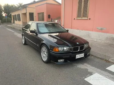 Usata BMW 320 150 CV (110 kW) 1992 Nero Berlina