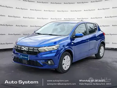 Usata Dacia Sandero Essentiel 91 CV (66 kW) 2023 Blu Berlina