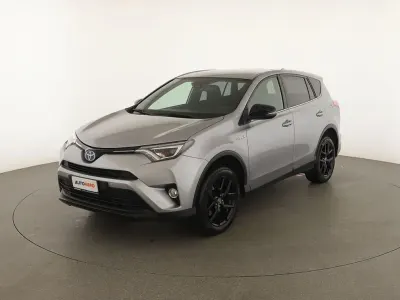 Usata Toyota RAV4 Hybrid 197 CV (144 kW) 2018 Argento SUV
