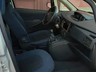 Usata Lancia Musa 90 CV (66 kW) 2009 Grigio Monovolume