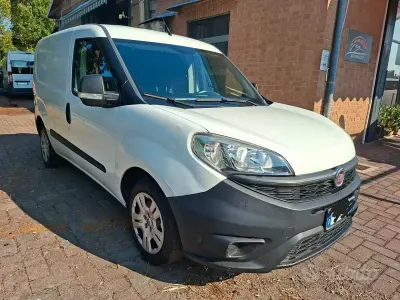 Usata Fiat Doblò 95 CV (69 kW) 2017 Bianco Monovolume