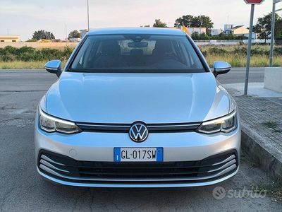 Usata VW Golf VIII 115 CV (84 kW) 2022 Grigio Berlina