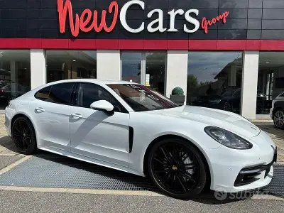 Usata Porsche Panamera 441 CV (324 kW) 2017 Bianco Berlina
