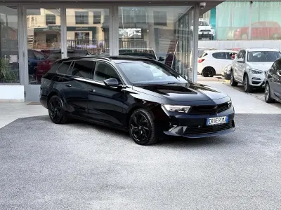 Usata Opel Astra 130 CV (95 kW) 2024 Nero Utilitaria