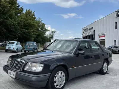 Usata Mercedes E200 Elegance 136 CV (100 kW) 1994 Berlina