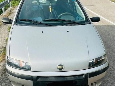 Usata Fiat Punto 80 CV (58 kW) 2003 Utilitaria