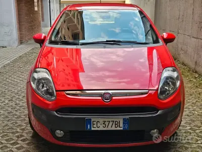 Usata Fiat Grande Punto 77 CV (56 kW) 2010 Utilitaria