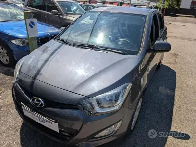 Usata Hyundai i20 Classic 84 CV (61 kW) 2014 Grigio Utilitaria