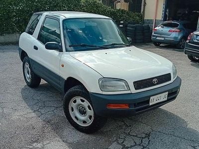 Usata Toyota RAV4 128 CV (94 kW) 1997 Bianco SUV