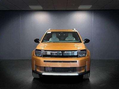 Nuova Fiat Grande Panda La Prima 101 CV (74 kW) 2025 Bronzo Utilitaria