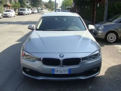 Usata BMW 318 Advantage 150 CV (110 kW) 2018 Argento Station wagon