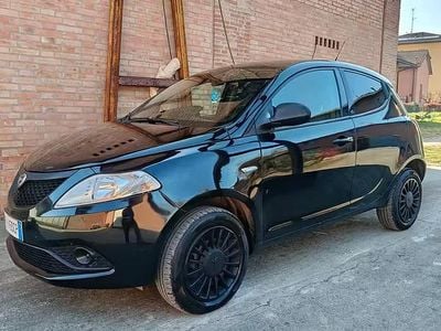 Usata Lancia Ypsilon 2019 Nero Utilitaria