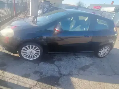 Usata Fiat Grande Punto 65 CV (47 kW) 2006 Nero Utilitaria