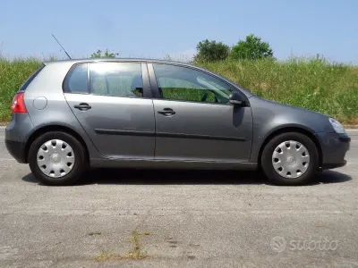Usata VW Golf V Comfortline 105 CV (77 kW) 2007 Grigio Berlina