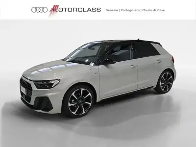 Nuova Audi A1 Sportback Comfort 116 CV (85 kW) 2026 Argento cavo metallizzato nero Utilitaria