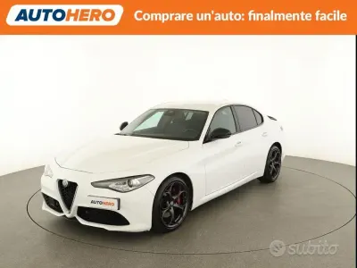 Usata Alfa Romeo Giulia Super 179 CV (131 kW) 2018 Bianco Berlina