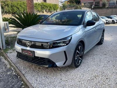 Usata Opel Corsa GS Line 75 CV (55 kW) 2024 Argento Berlina