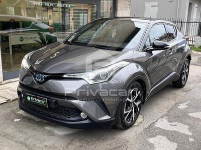 Usata Toyota C-HR Lounge 98 CV (72 kW) 2017 Grigio SUV