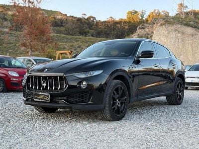 Begagnad Maserati Levante 275 HK (202 kW) 2018 Svart SUV