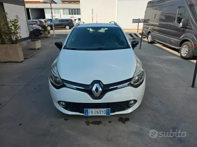 Usata Renault Clio Intens 90 CV (66 kW) 2017 Bianco Station wagon