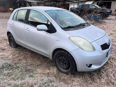 Usata Toyota Yaris Sol 65 CV (47 kW) 2007 Utilitaria