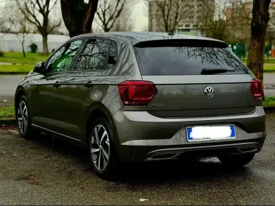 Usata VW Polo Highline 116 CV (85 kW) 2020 Grigio Utilitaria