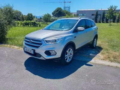 Usata Ford Kuga ST-Line 120 CV (88 kW) 2019 Grigio SUV