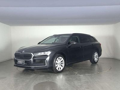 Usata Skoda Superb Style 150 CV (110 kW) 2025 Nero ebano metallizzato Station wagon