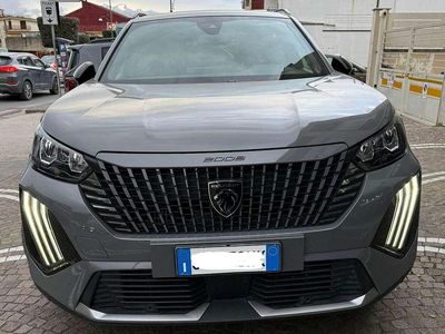 Usata Peugeot 2008 Allure 102 CV (75 kW) 2025 Grigio SUV