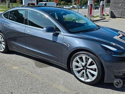 Usata Tesla Model 3 152 kW (208 CV) 2020 Grigio Berlina