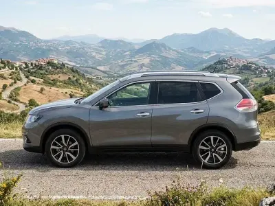 Używany Nissan X-Trail 131 KM (96 kW) 2016 Szary SUV