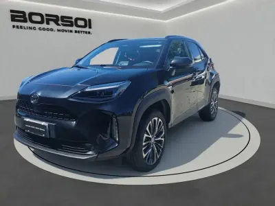 Usata Toyota Yaris Cross Lounge 92 CV (67 kW) 2024 Nero met SUV