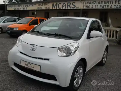 Käytetty Toyota iQ 90 HP (66 kW) 2011 Valkoinen Viistoperä