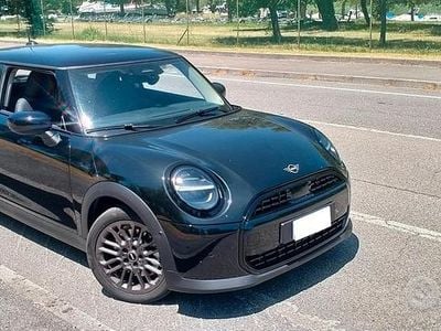 Nero Usata 2024 Mini Cooper Essential Utilitaria | 26.500 € (Cara)