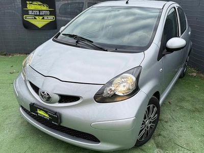 Usata Toyota Aygo 68 CV (50 kW) 2008 Grigio Utilitaria