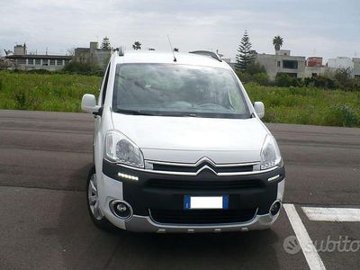 Usata Citroën Berlingo XTR 92 CV (67 kW) 2013 Bianco Monovolume