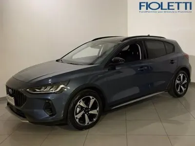 Usata Ford Focus Active 125 CV (91 kW) 2022 Blu/azzurro Berlina