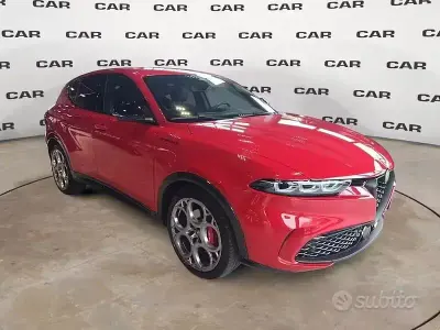 Begagnad Alfa Romeo Tonale Edizione Speciale 131 HK (96 kW) 2023 Rosa SUV