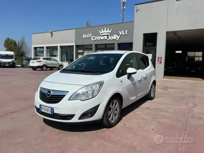Usata Opel Meriva 120 CV (88 kW) 2012 Bianco Monovolume