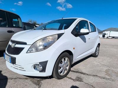 Usata Chevrolet Spark 68 CV (50 kW) 2011 Bianco Utilitaria