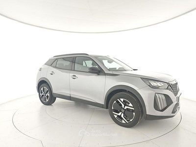 Usado Peugeot 2008 Allure 145 HP (106 kW) 2024 Prateado SUV