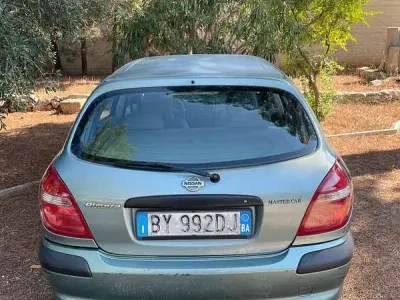 Usata Nissan Almera Comfort 90 CV (66 kW) 2002 Verde Berlina