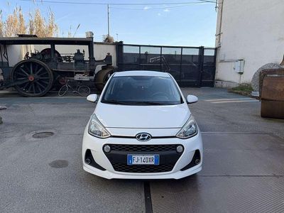 Usata Hyundai i10 Style 65 CV (47 kW) 2017 Bianco Utilitaria
