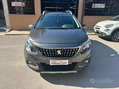 Usata Peugeot 2008 Allure 99 CV (72 kW) 2017 Grigio SUV