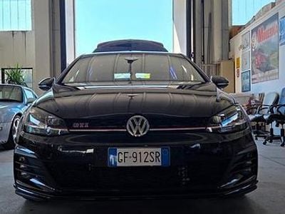 Używany VW Golf VII GTI 245 KM (180 kW) 2019 Czarny Sedan/Limuzyna