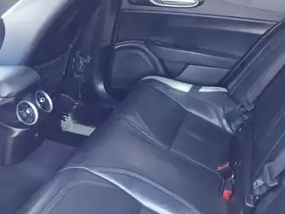 Usata Alfa Romeo Giulia Super 150 CV (110 kW) 2016 Berlina