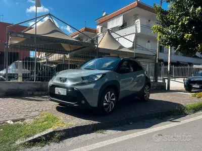 Usata Toyota Aygo X Trend 72 CV (52 kW) 2024 Grigio SUV