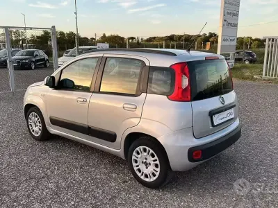 Usado Fiat Panda Lounge 69 HP (50 kW) 2014 Cinzento Citadino