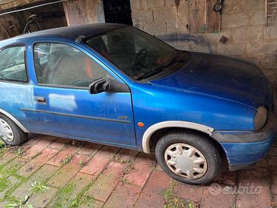 Usata Opel Corsa 2005 Blu Berlina
